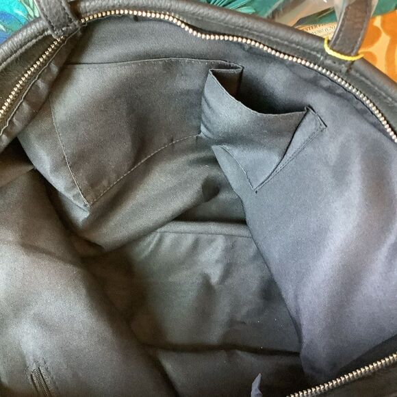 New! BCBGeneration “Kiddo” Tote 👜😻🌺🤩 - Picture 5 of 7